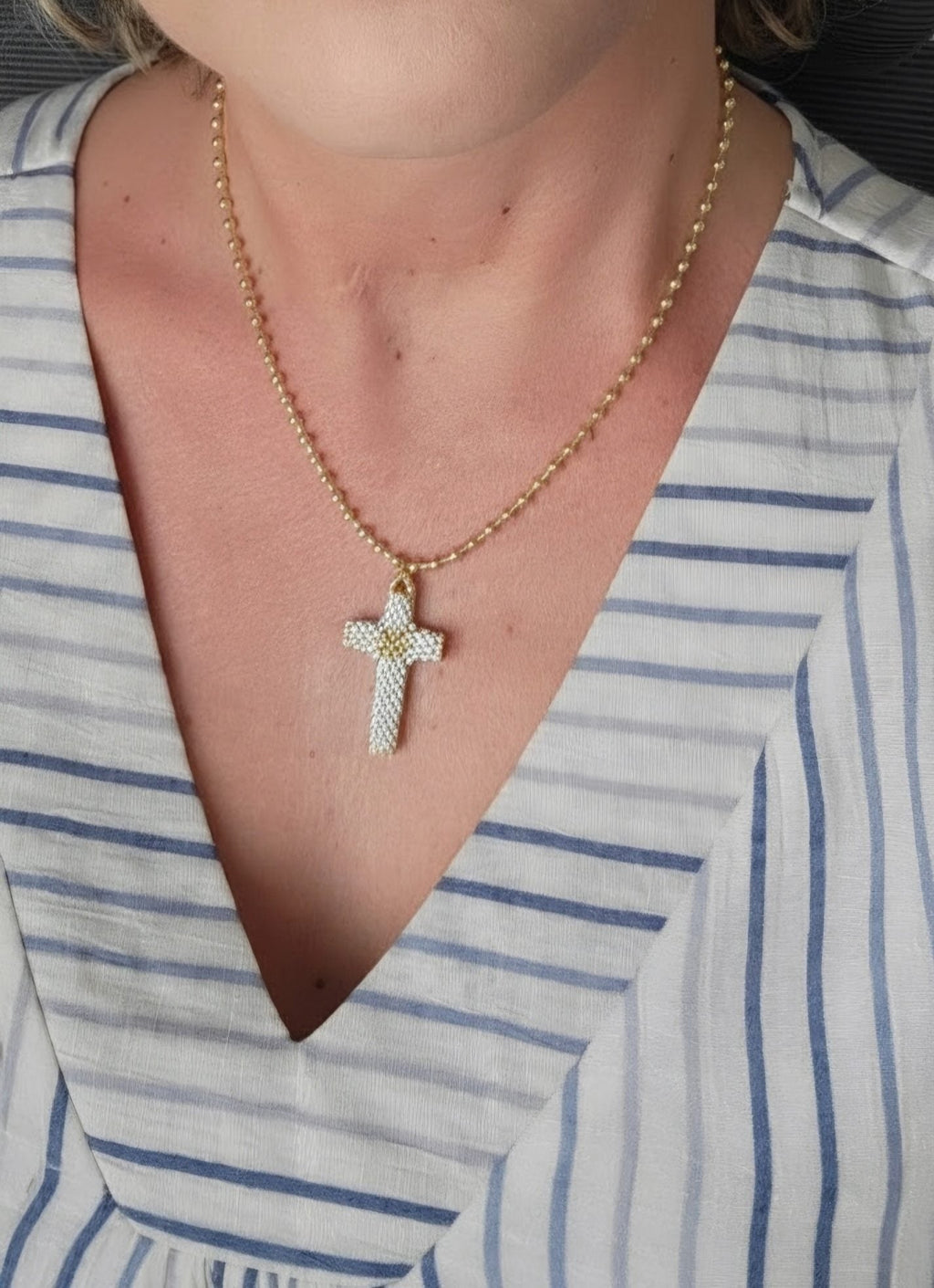 Grace Cross Necklace in Silver Gilded, worn on model – handwoven Miyuki jewelry by Franchesca Jewels