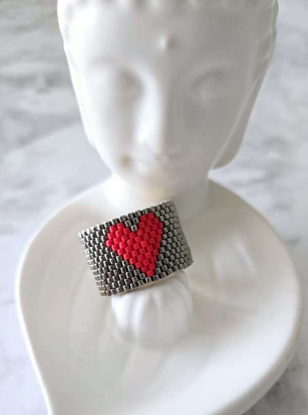 "HEART RADIO" Ring